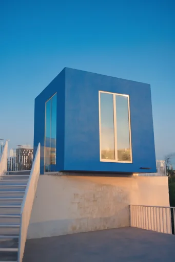 Riverfront Commercial Plaza - Gallery Image 2